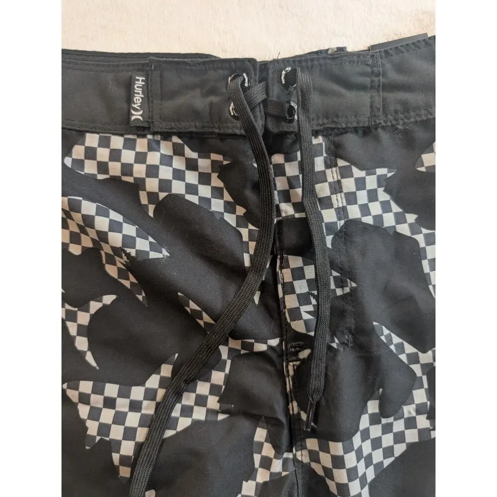 Hurley Boys Youth Size 16/28 Above Knee 9